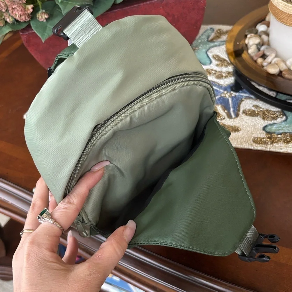 Brand New Wonder Nation Army Green Sling Bag Zippered Mini Backpack w/ Patches